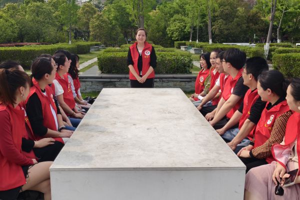 宜春公路建設(shè)集團(tuán)黨總支開展國家  安全教育主題黨日活動
